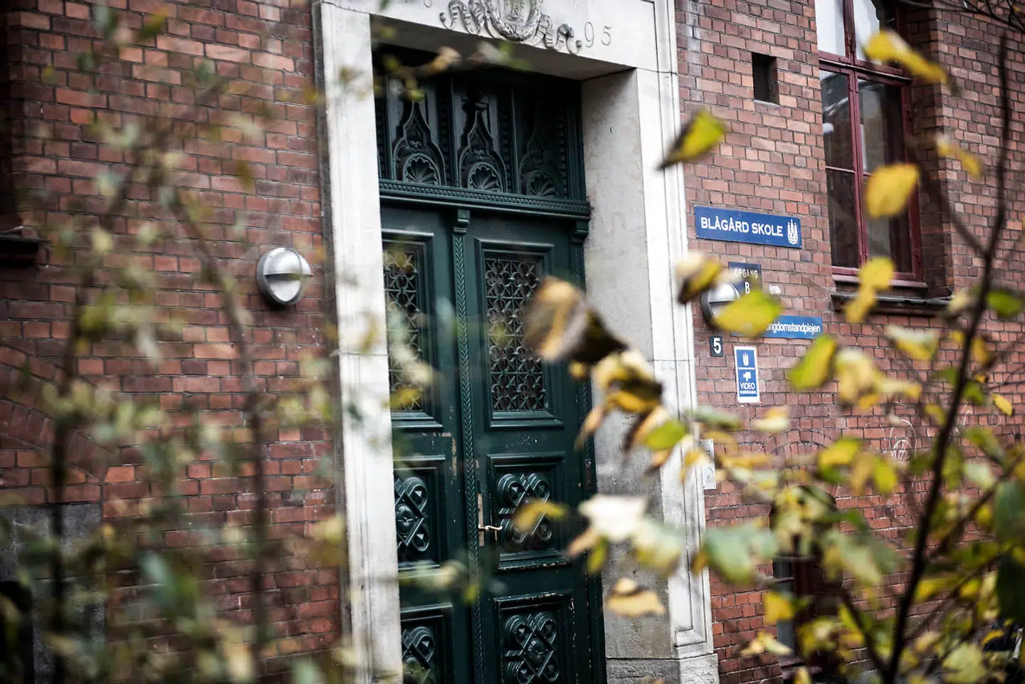 »Når skolen alene skal ind og finansiere underskuddet, gør man det meget svært for skolen både at lave et attraktivt undervisningstilbud og skabe et godt arbejdsmiljø for de ansatte,« siger Lars Sørensen, formand for Københavns Lærerforening.