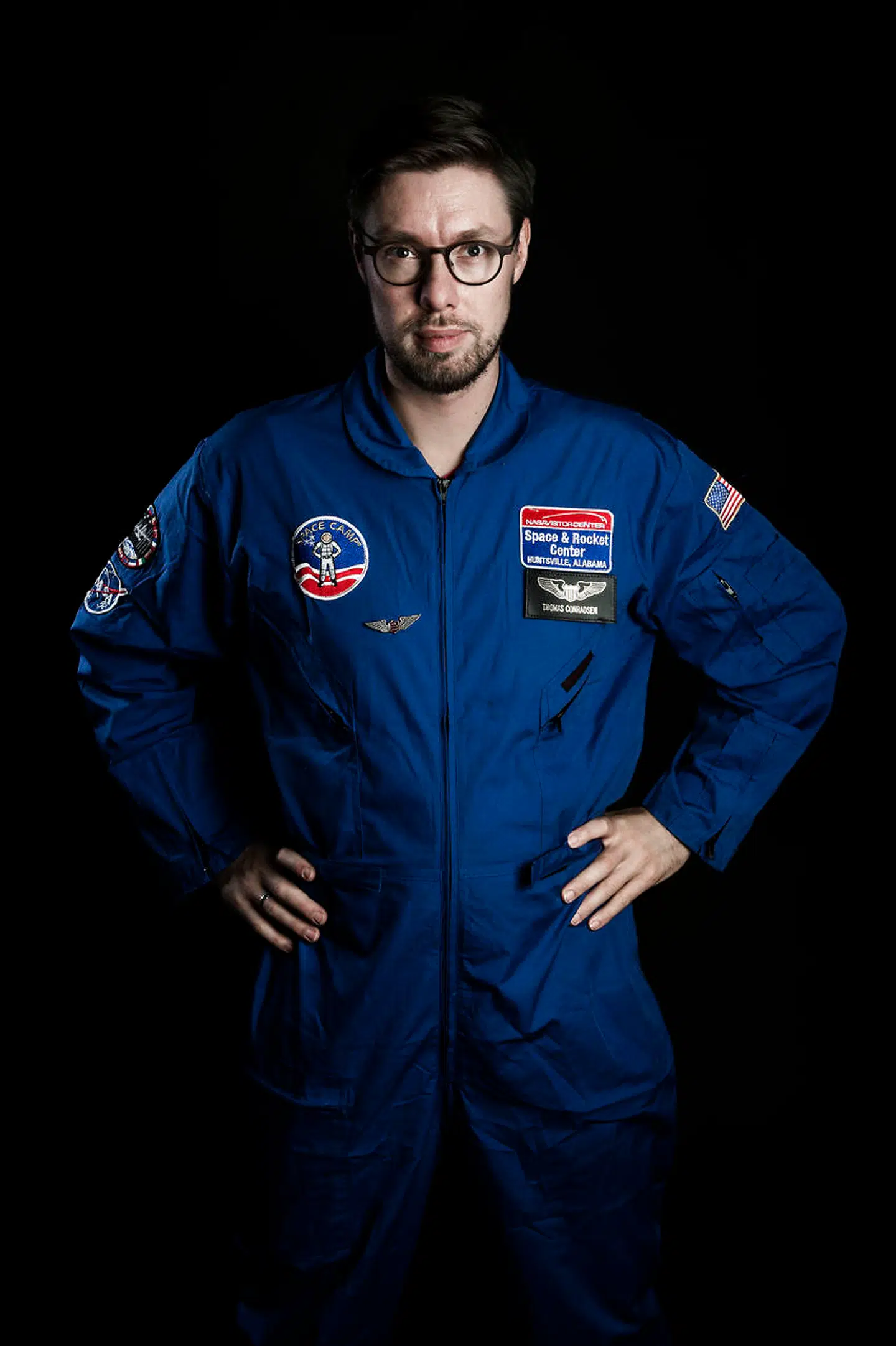 At iklæde sig pilotdragten fra NASA booster i den grad selvværdet. Desuden findes der for få astronauter med briller.