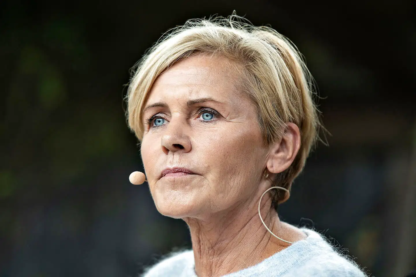 »Hvis der fortsat er problemer på Forfatterskolen, har jeg en klar forventning om, at bestyrelsen tager fat på det og får løst problemerne. Det har jeg en klar forventning om, og den forventning havde jeg sådan set også for to år siden.« siger kulturminister Mette Bock (LA).