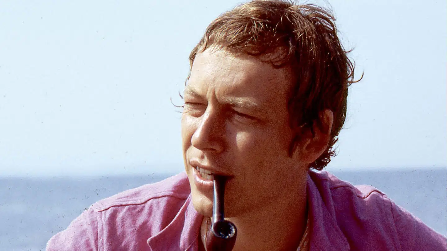 »Det dæmrede under læsningen for mig, at Palle måske har valgt den form, fordi det var sådan noget, Thomas Winding kunne finde på. At fortælle alle mulige mærkelige fakta i en historie om noget helt andet. Lad mig bare sige, at den slags lykkedes bedre for Thomas Winding, end det gør for Henrik Palle,« skriver Lone Kühlmann i sin anmeldelse.