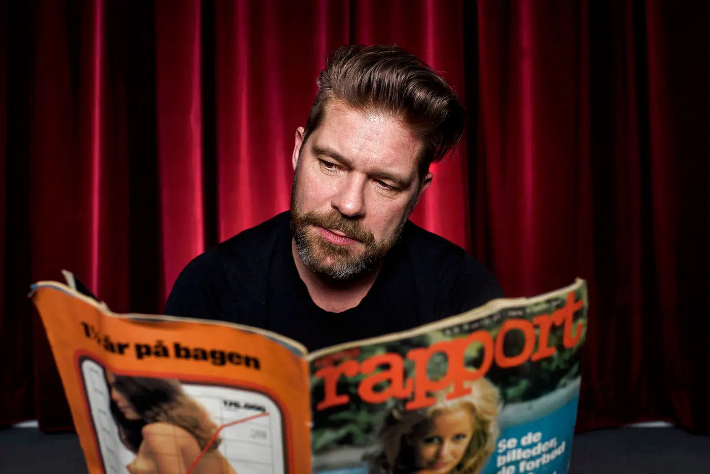 Søren Rasted har netop skudt tredje sæson af »Den Grå Side« i gang. I første afsnit er der for første gang kvindelige gæster i studiet.