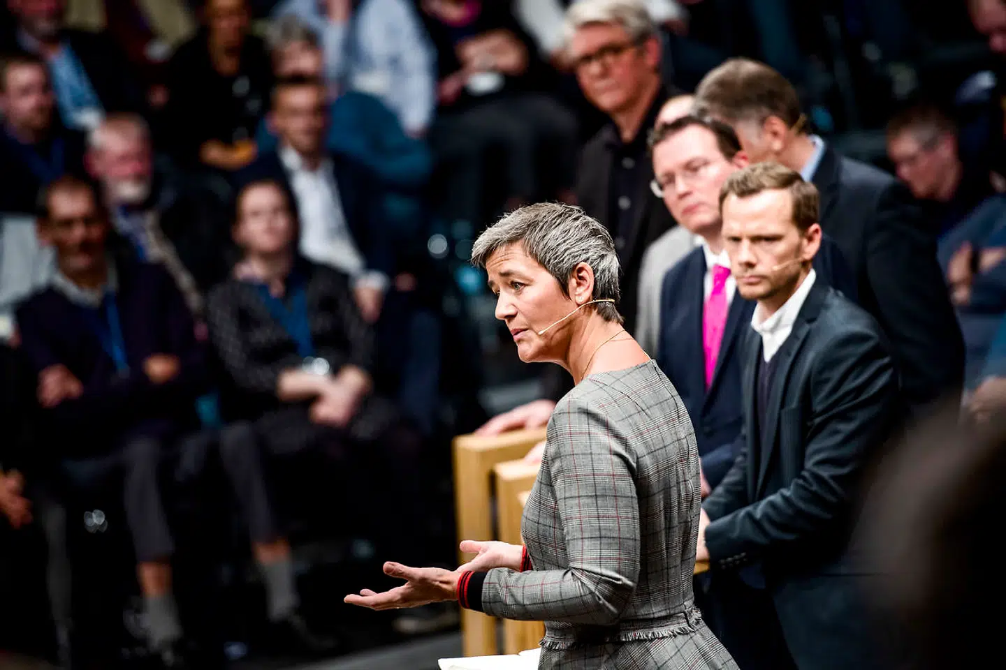 Margrethe Vestager nævnes stadig i internationale medier som mulig spidskandidat for den liberale gruppe op til Europa-Parlamentsvalget. Dog noterer avisen Frankfurter Allgemeine Zeitung sig blandt andet, at den danske kommissær ikke har opbakning fra den danske regering.