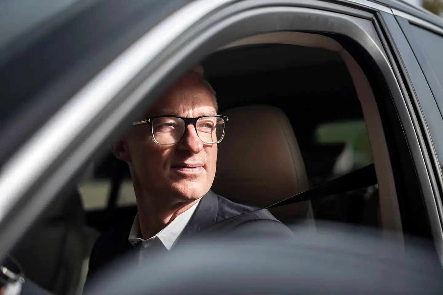 Trygs topchef, Morten Hübbe, har fået Konkurrencestyrelsens grønne lys til at overtage konkurrenten Alka. Han kan nu styre den største forsikringshandel i 20 år sikkert i havn.