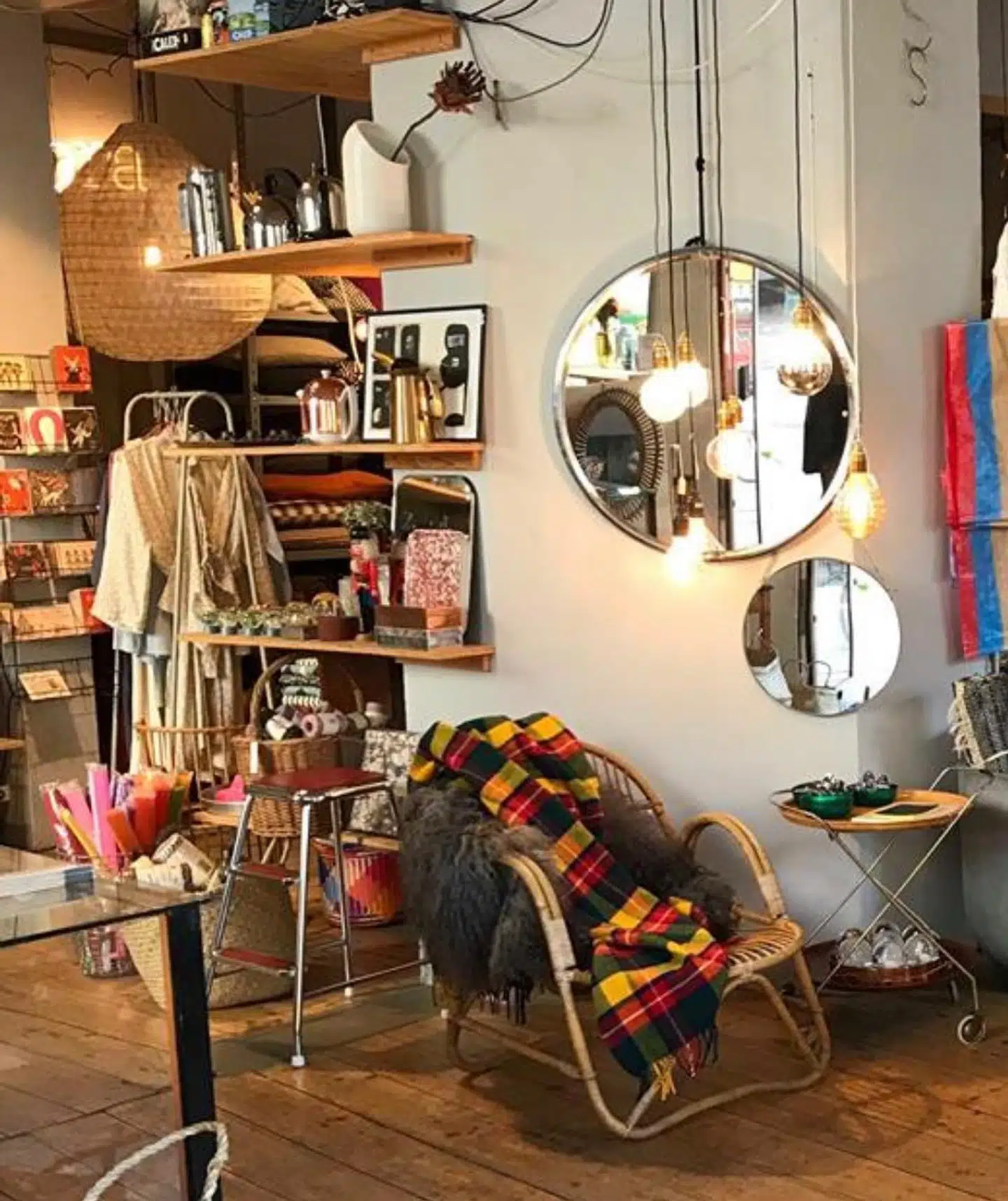 Det næste køb: Et stort rundt vintage-spejl til badeværelset fra Dora, 7.500 kr.