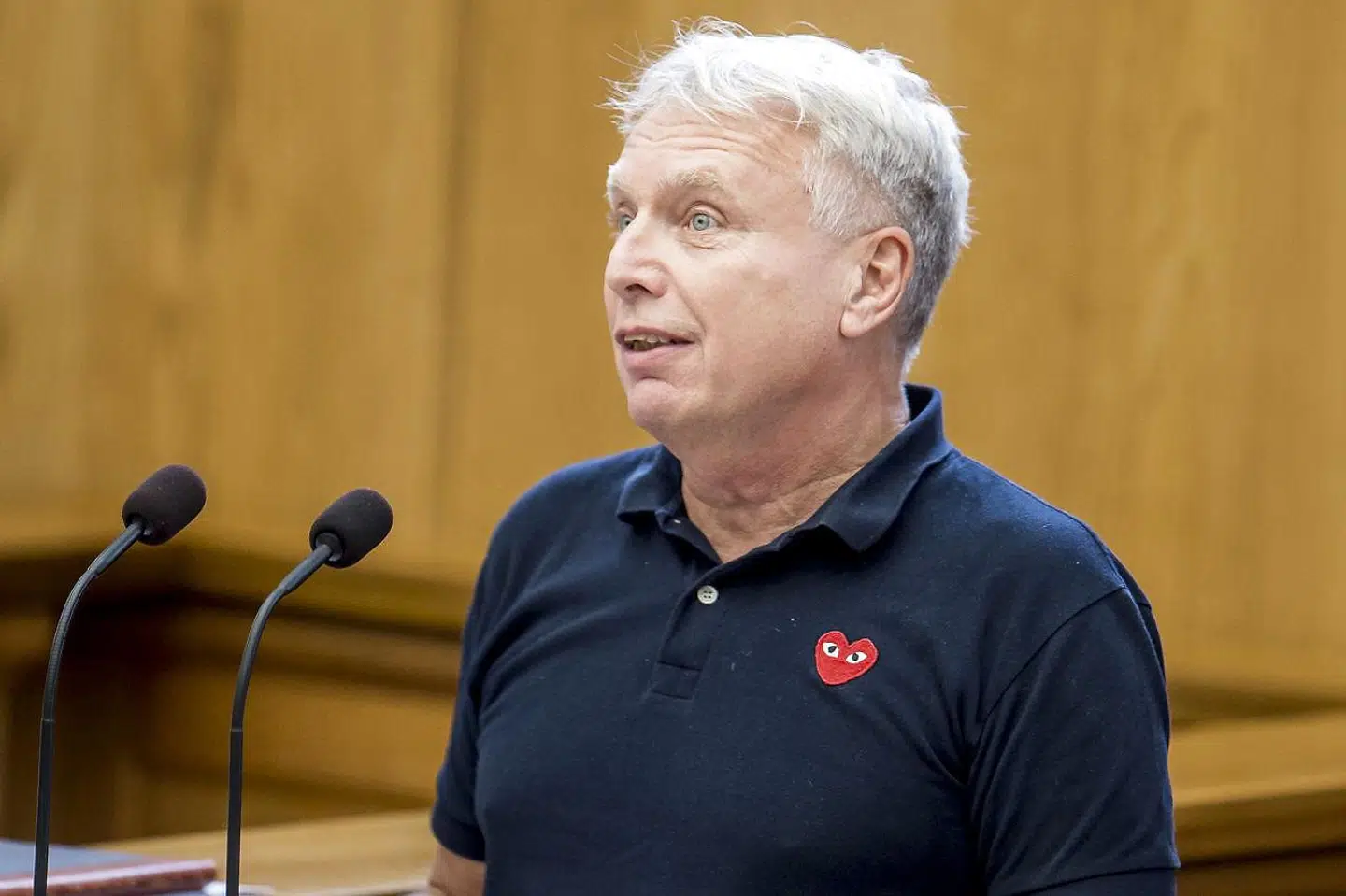 »I Alternativet starter vi med os selv, fordi vi anerkender, at al forandring nødvendigvis må komme indefra«. Sådan lyder det i partiprogrammet, men det har flere af medlemmerne åbenbart glemt.