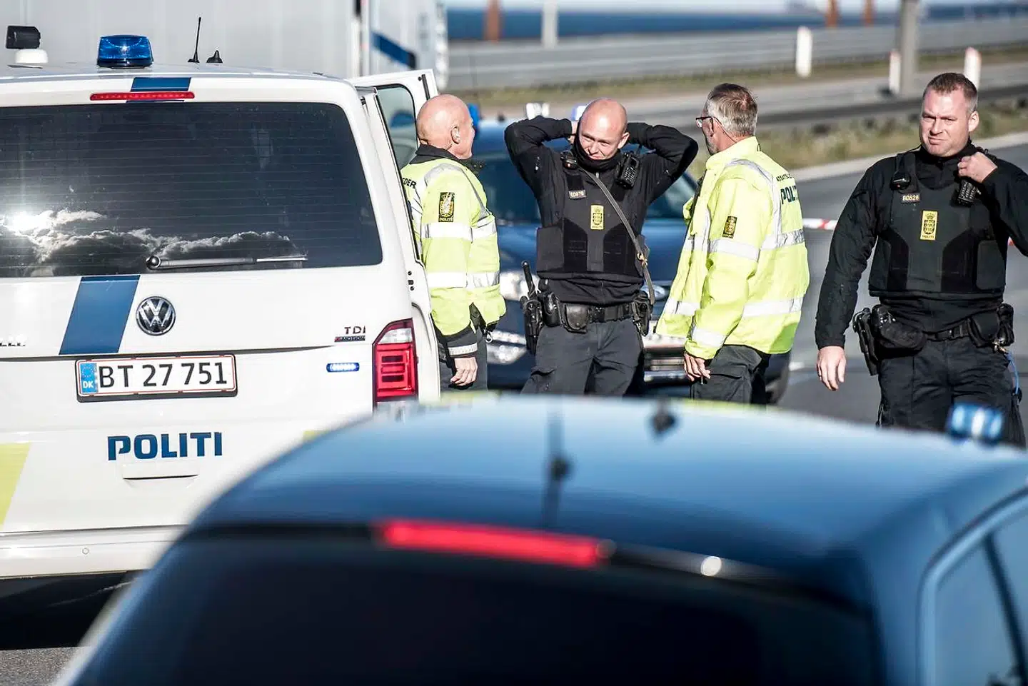 Formodede iranske attentatplaner i Danmark førte til en af de største danske politiaktioner nogensinde. En norsk-iraner er varetægtsfængslet i sagen, og i Norge er politiets efterretningstjeneste særdeles opmærksom på omfattende efterretningsaktiviteter begået af det iranske regime mod Norge.