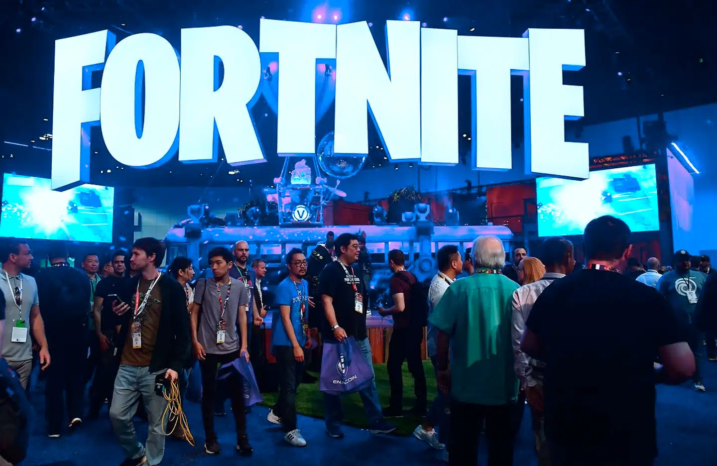 Epic Games, der står bag computerspillet »Fortnite«, har rejst over en milliard dollar. Og de nye investorer har værdisat firmaet markant højere end tidligere. Det skriver Wall Street Journal.