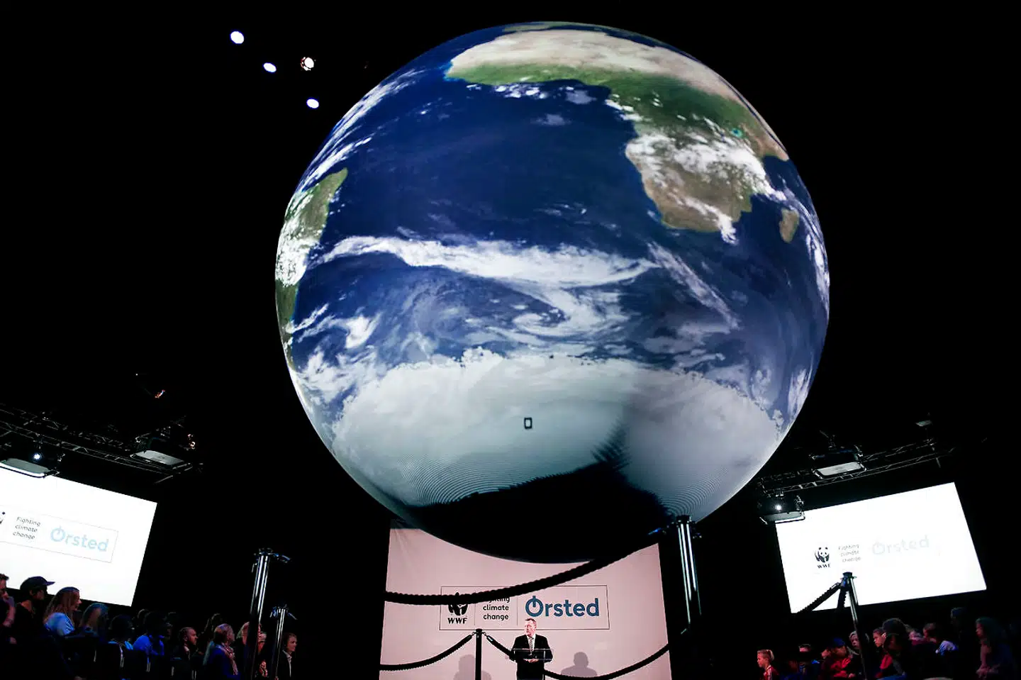 Hvis vi skal sikre fremtidens generationer, skal vi sikre en økonomisk vækst. Argumenter om, at den økonomiske vækst vil blive kostbar på grund af skadeomkostningerne på klodens klima synes uden videnskabeligt belæg. Foto: Liselotte Sabroe/Ritzau Scanpix