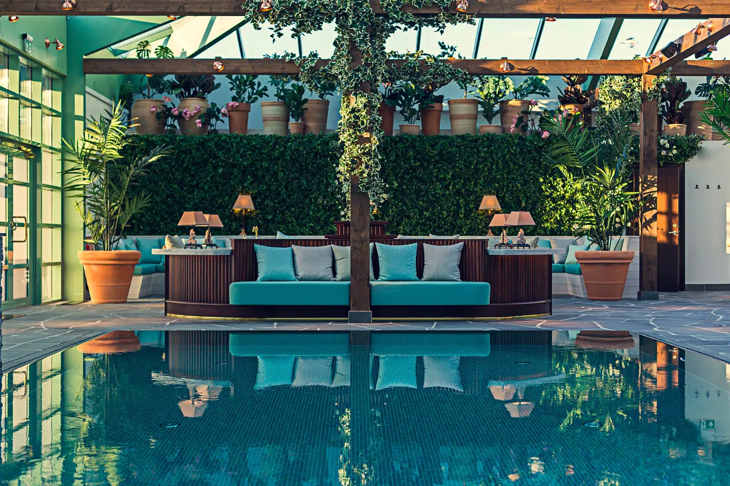 På Falkenberg Strandbad er detaljerne i orden, som her i orangeriet.