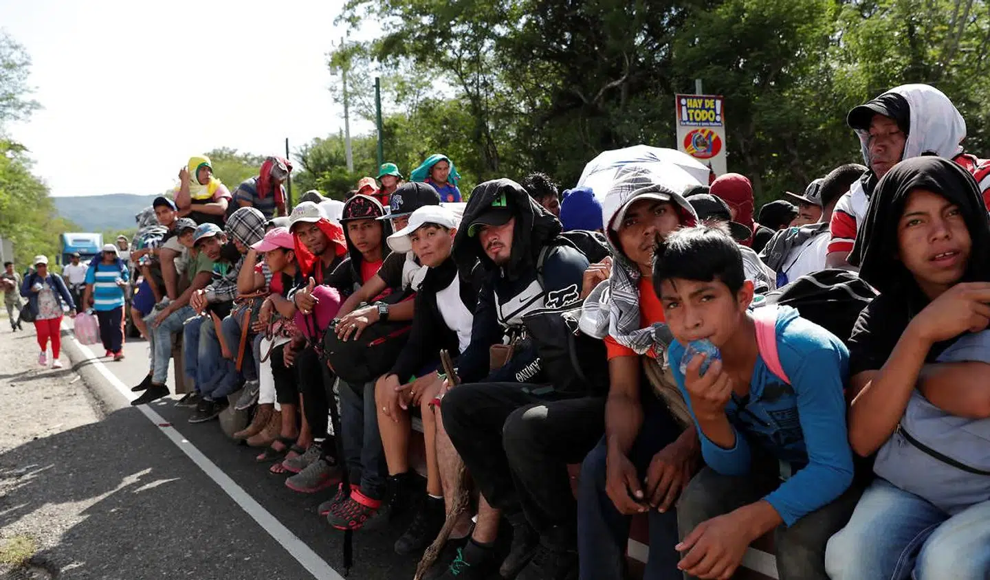 Den centralamerikanske menneskekaravane tager en hviledag. Men målet er stadig USA.