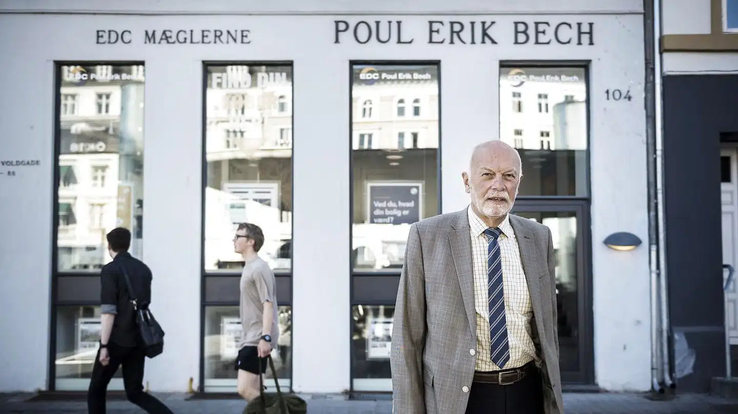 I 2015 overtog Poul Erik Bechs datter, Jane, 30 procent af holdingselskabet EDC Poul Erik Bech. Sønnen, Michael, overtog på samme tid virksomhedsdelen Handels- og Industrikoncernen, der især tager sig af ejendomsadministrationen.