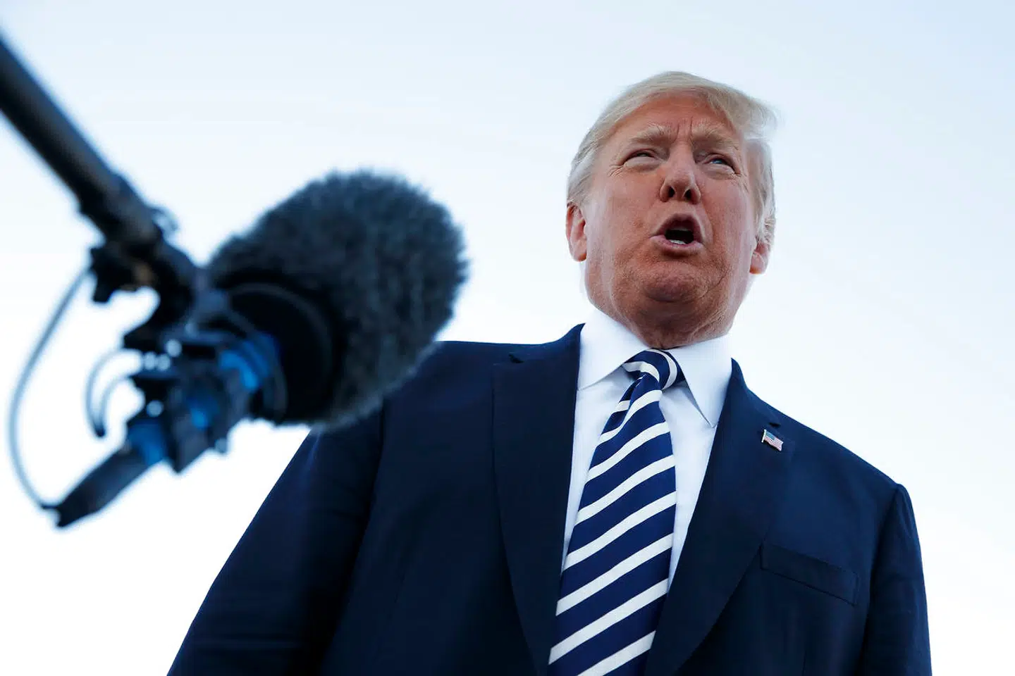 »Vi vil afslutte aftalen, og vi vil trække os ud,« sagde Donald Trump lørdag om INF-traktaten. Han gav ingen indikation på, hvornår det vil ske.