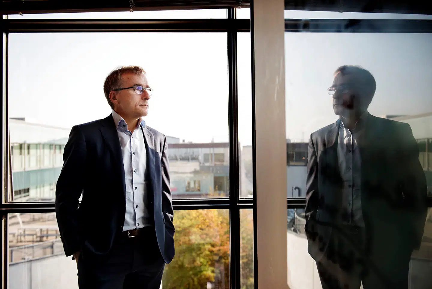 »Jeg tror ikke, at den finansielle stabilitet som sådan er truet her. Jeg tror, at man skal trække vejret.« Finanstilsynets formand, CBS-professor David Lando, slår de beroligende toner an, når det gælder konsekvenserne af det omfattende hvidvasksag i Danske Bank. Foto: Linda Kastrup