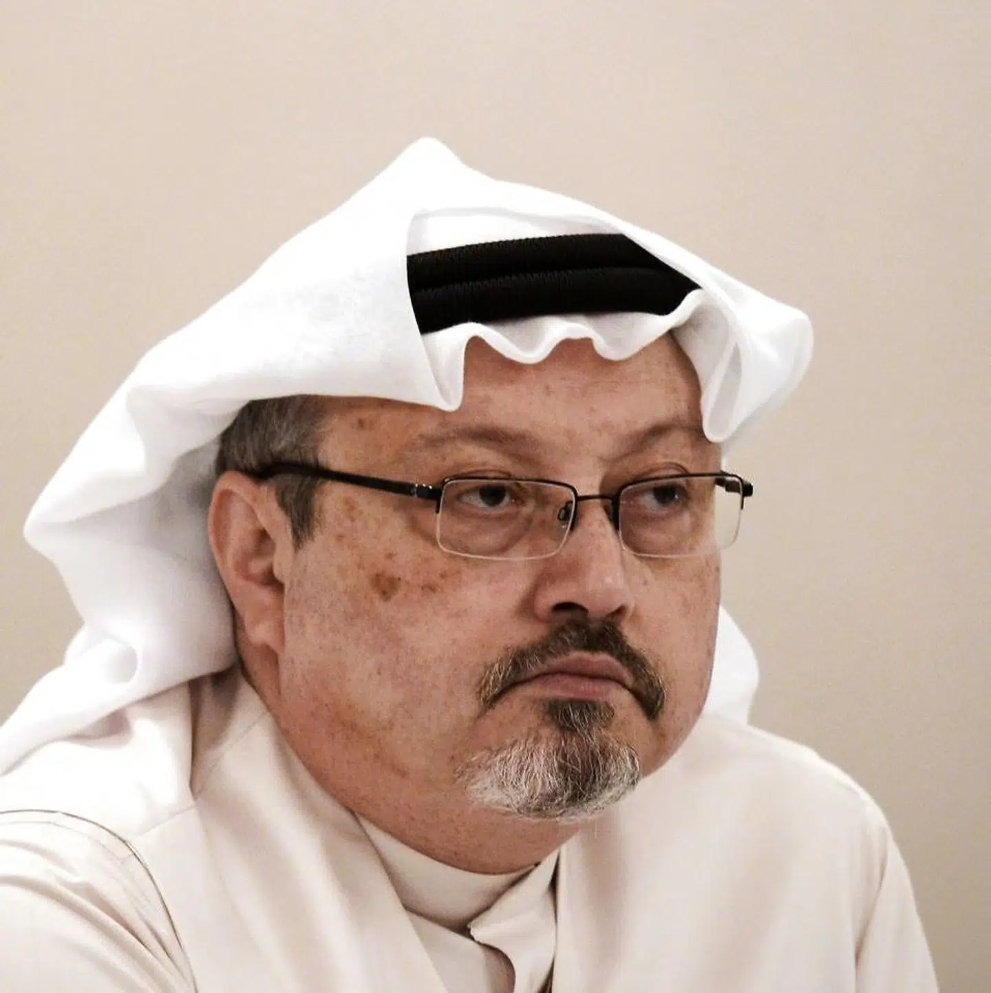 Jamal Khashoggi under en pressekonference i Manama, Bahrain.