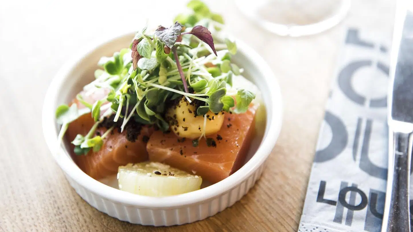 Røget laks med æggecreme var det bedste indslag på Louisianas cafeteria.