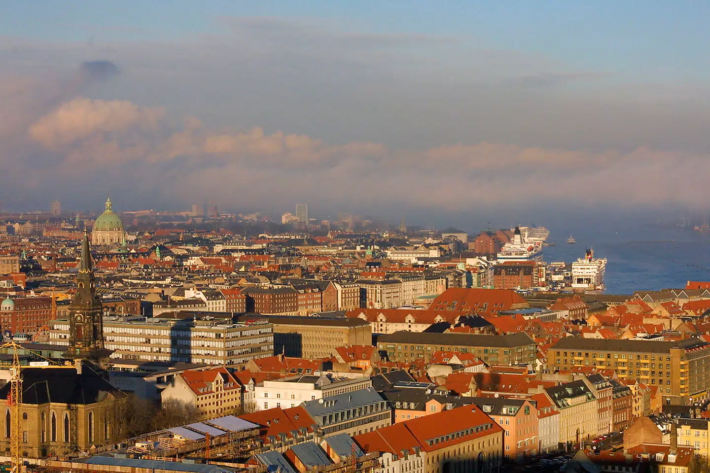 Gefion Group, der investerer i ejendomme i København, har kastet sin kærlighed på børsnoterede Victoria Properties og tilbyder 2 kr. per aktie for selskabet.