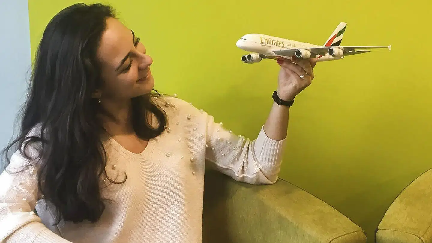 Tatevik Revazian er 30 år. Efter først at have uddannet sig på CBS og siden på Stockholm School of Economics i bl.a. business, innovation og ledelse er hun i dag på tredje måned øverste chef for luftfartsvæsenet i Armenien, hvor hun boede, indtil hun som femårig kom til Danmark.