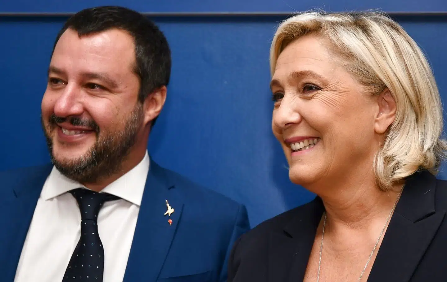 Italiens inderigsminister, Matteo Salvini, mødtes mandag med højrefløjslederen fra Frankrig, Marine Le Pen. Sammen med Ungarns Viktor Orban planlægger de en alliance op til Europa-Parlamentsvalget i maj 2019.