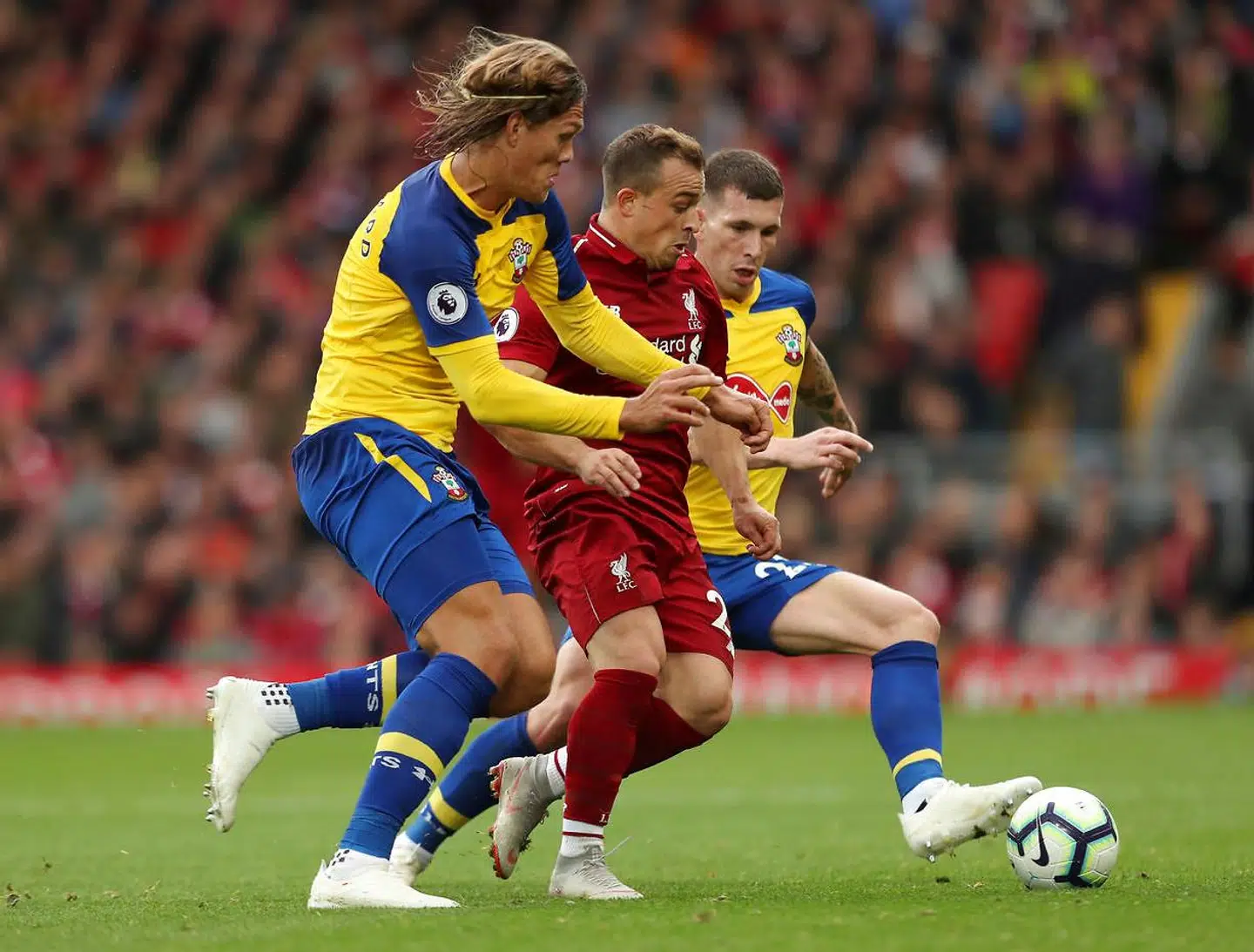 Jannik Vestergaard er blevet integreret godt på holdet, hvor især Piere-Emile Højbjerg har hjulpet ham meget.