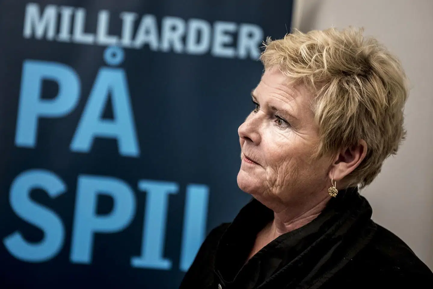Lizette Risgaard, LO-formand, mener, at dagpenge-forringelserne giver besparelser i statskassen på den korte bane, men på længere sigt vil skade lønmodtagernes tryghed på arbejdsmarkedet.