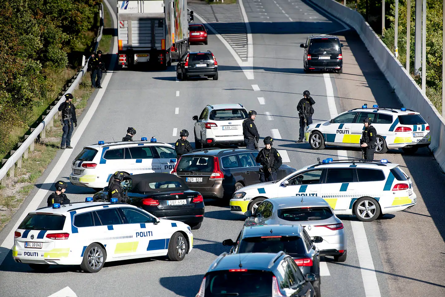 Sidste afkørsel inden Øresundsbroen lige ved Københavns Lufthavn. Øresundsbroen og meget andet lukket pga stor politiaktion fredag den 28. september 2018.