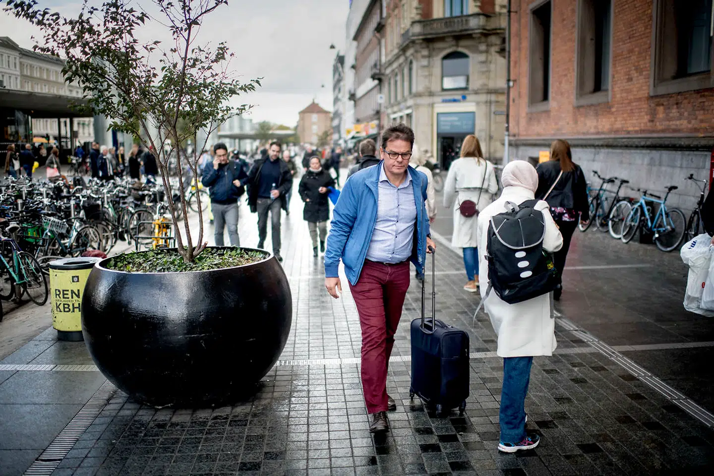 Blomsterkummerne i støbejern kan ifølge produkt- og salgschef i GH Form Christian Wolff-Petersen laves, så de vejer helt op til syv ton.