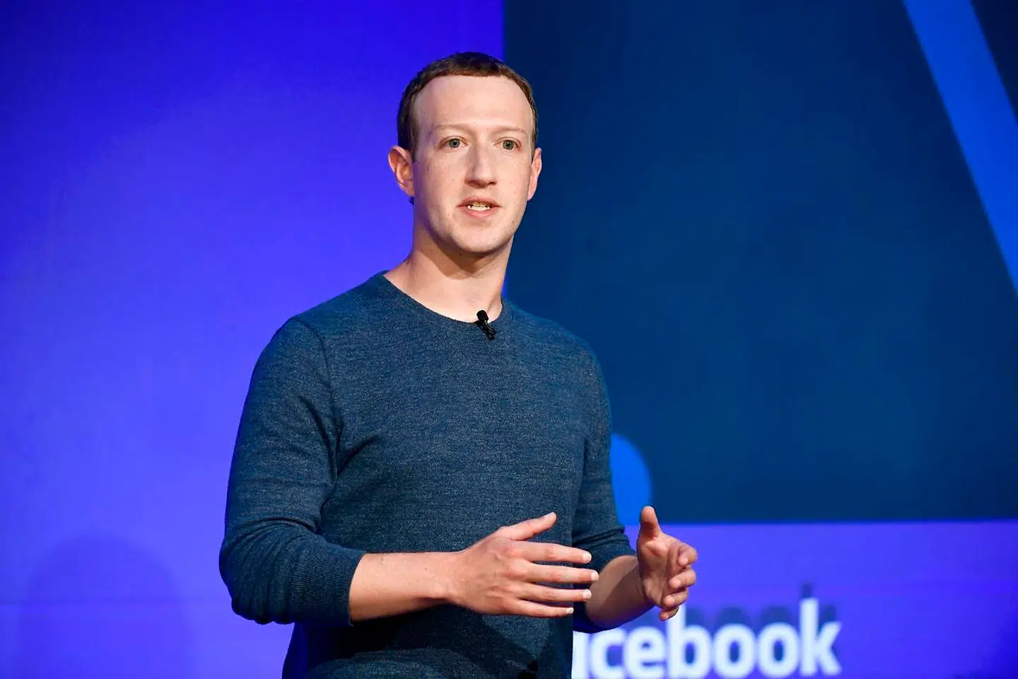 Facebook med Mack Zuckerberg i spidsen er en af de virksomheder, som skal på kvindejagt efter, at Californien har indført mindstekrav om kvinder i både virksomhedens bestyrelse og direktion. Kravene gælder alle virksomheder med hovedsæde i Californien.