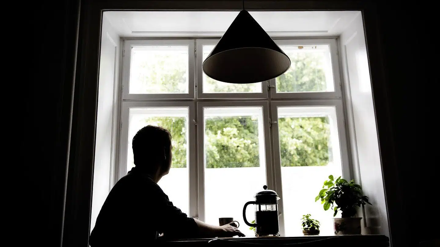 En nevø har lånt penge af sin moster og onkel til køb af andelslejlighed, og nu vil familien gerne eftergive gælden, hvordan gør man det bedst?