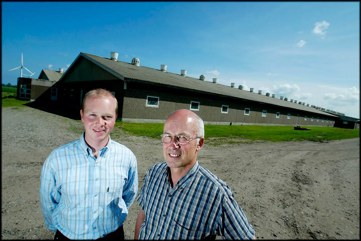 Godsejer Anders Bundgaard med sønnen Michael ved Klitgaard ved Ulsted i Vendsyssel.