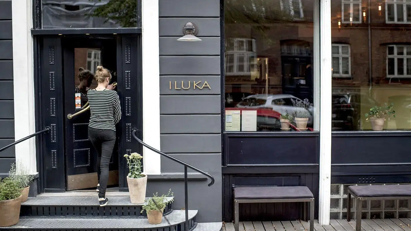 Iluka ligger i Peder Skramsgade bag Det Kongelige Teater.