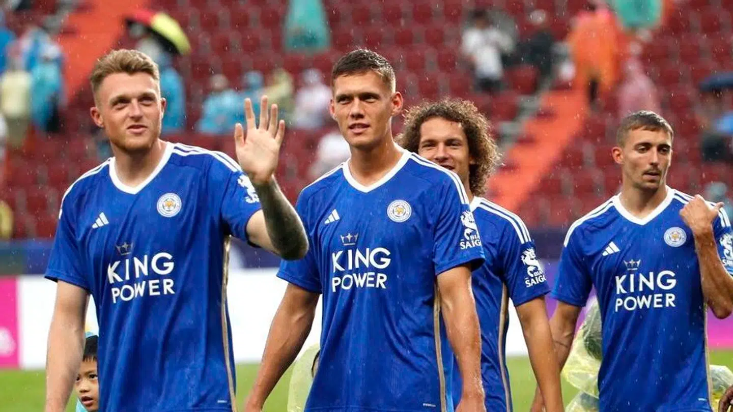 Jannik Vestergaard og resten af Leicester-holdet fik deres træningskamp mod Tottenham i Thailand aflyst pga. regn.