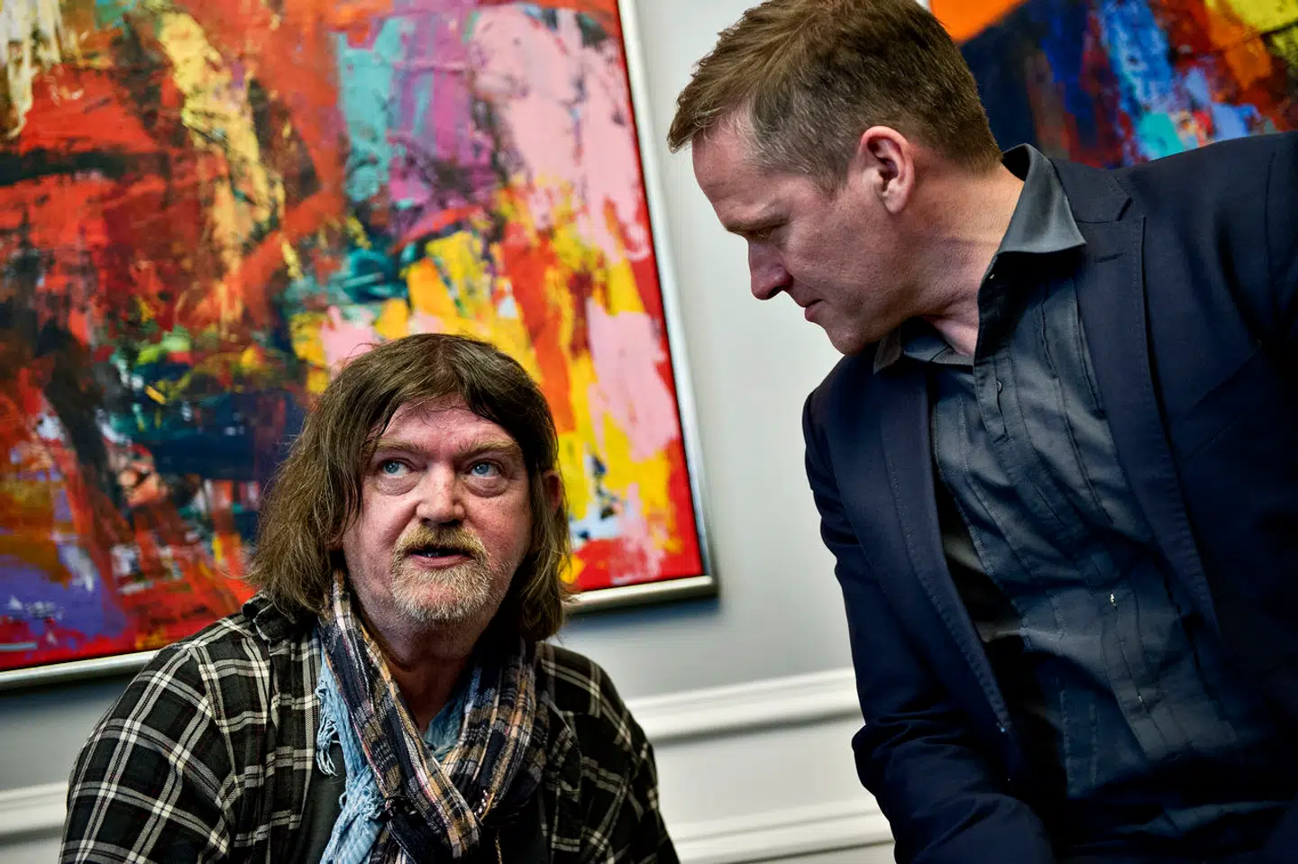 Der var rift om Johnny Madsens malerier. Her holder Liberal Alliance fernisering på Christiansborg. Anders Samuelsen var i øvrigt en god ven.