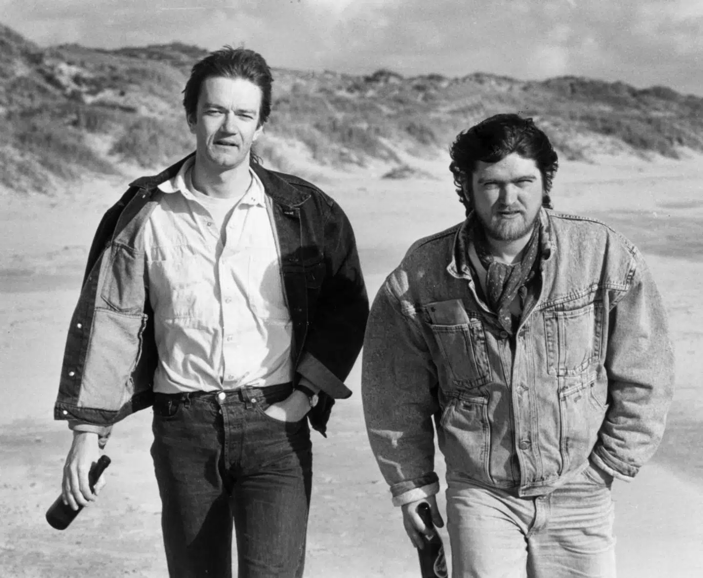 Fanøs berømte strand var én, som Johnny Madsen kun kom på, når han skulle fotograferes. Her ses han med vennen Lilholt.