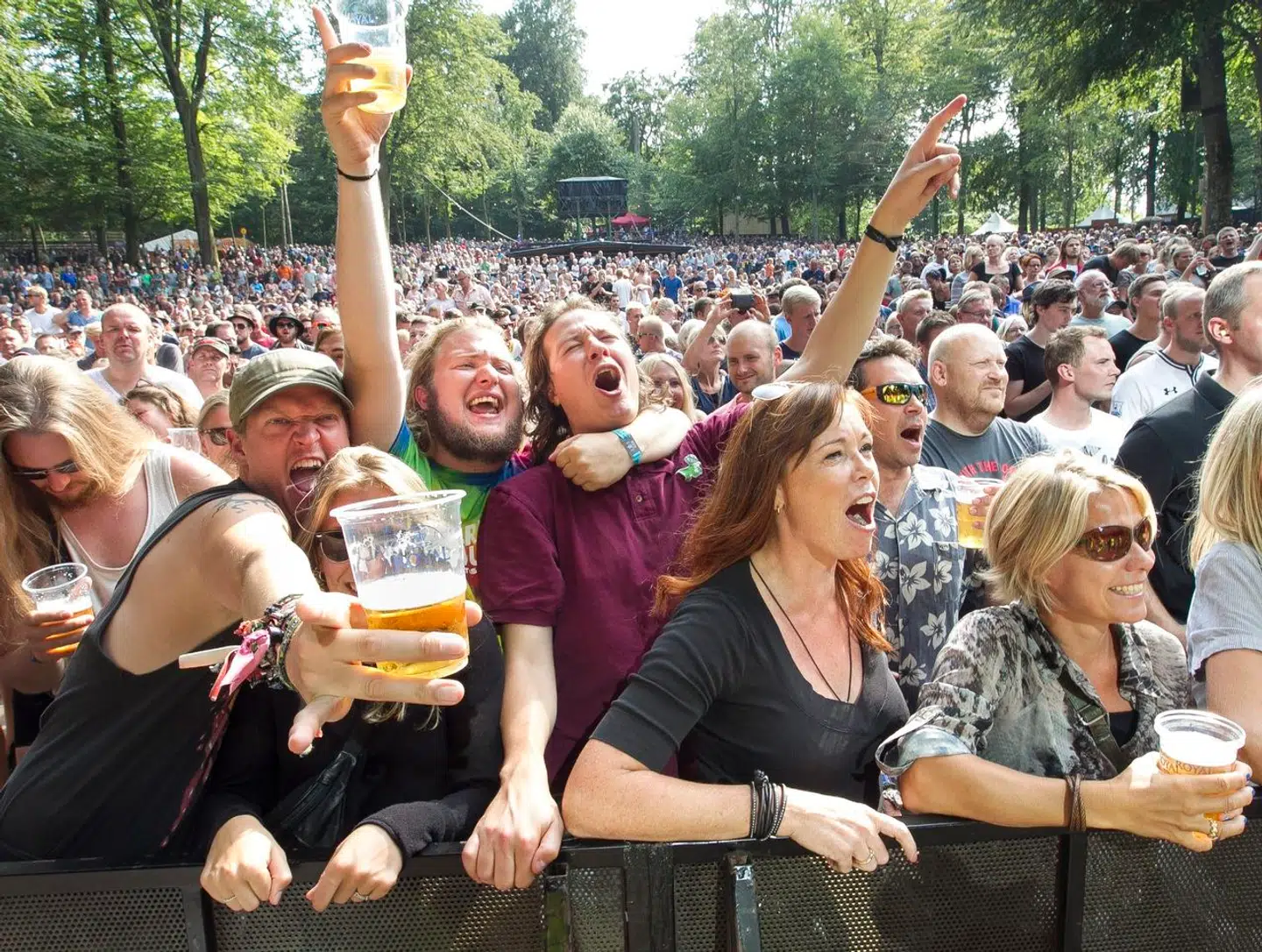 Når Johnny Madsen gik på scenen, var der altid fuld knald på publikum. Her på Skanderborg Festivalen i 2014.