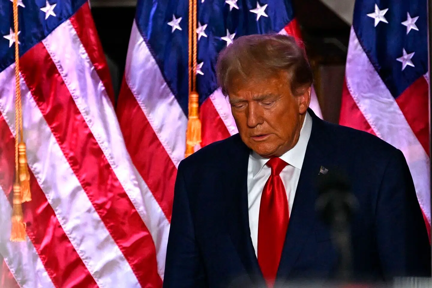 Tiltalen mod Donald Trump blev sent torsdag udvidet i USA.