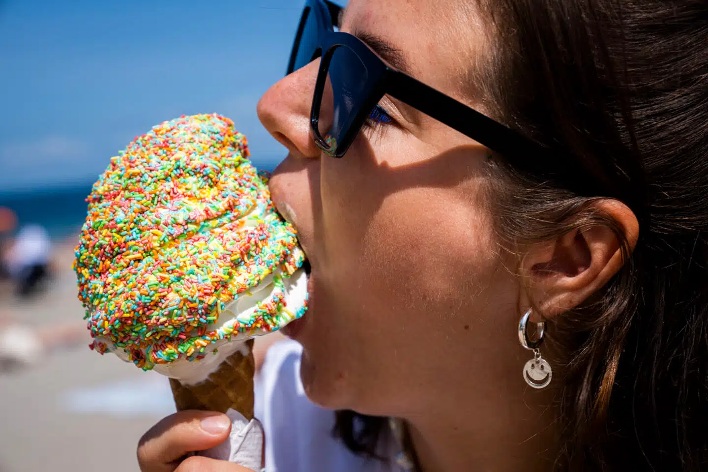 Danskerne må stadig væbne sig med tålmodighed i forhold til at få det helt gode sommervejr igen.