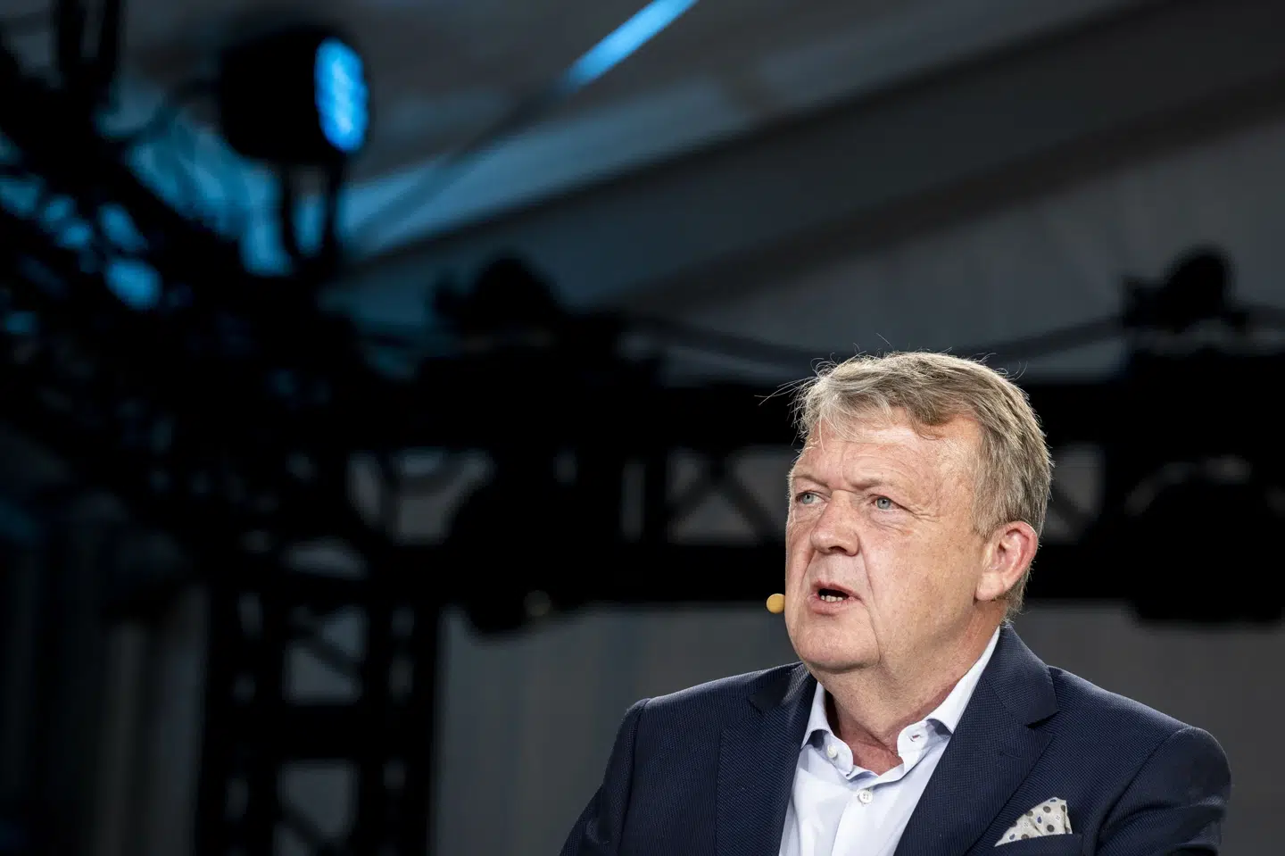 Regeringen ser med stor alvor på koranafbrændinger i Danmark. Af den grund indkalder udenrigsminister Lars Løkke Rasmussen (M) nu ordførere til møde om de internationale reaktioner. (Arkivfoto).