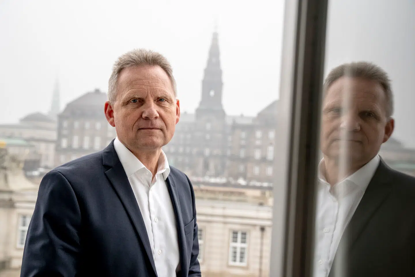 »Måltallene er en præmis for vores arbejde, men det er ledelsens opgave og ansvar at sikre, at de bliver opfyldt, og støtte anklagerne i at finde balancen,« skriver Jan Reckendorff.