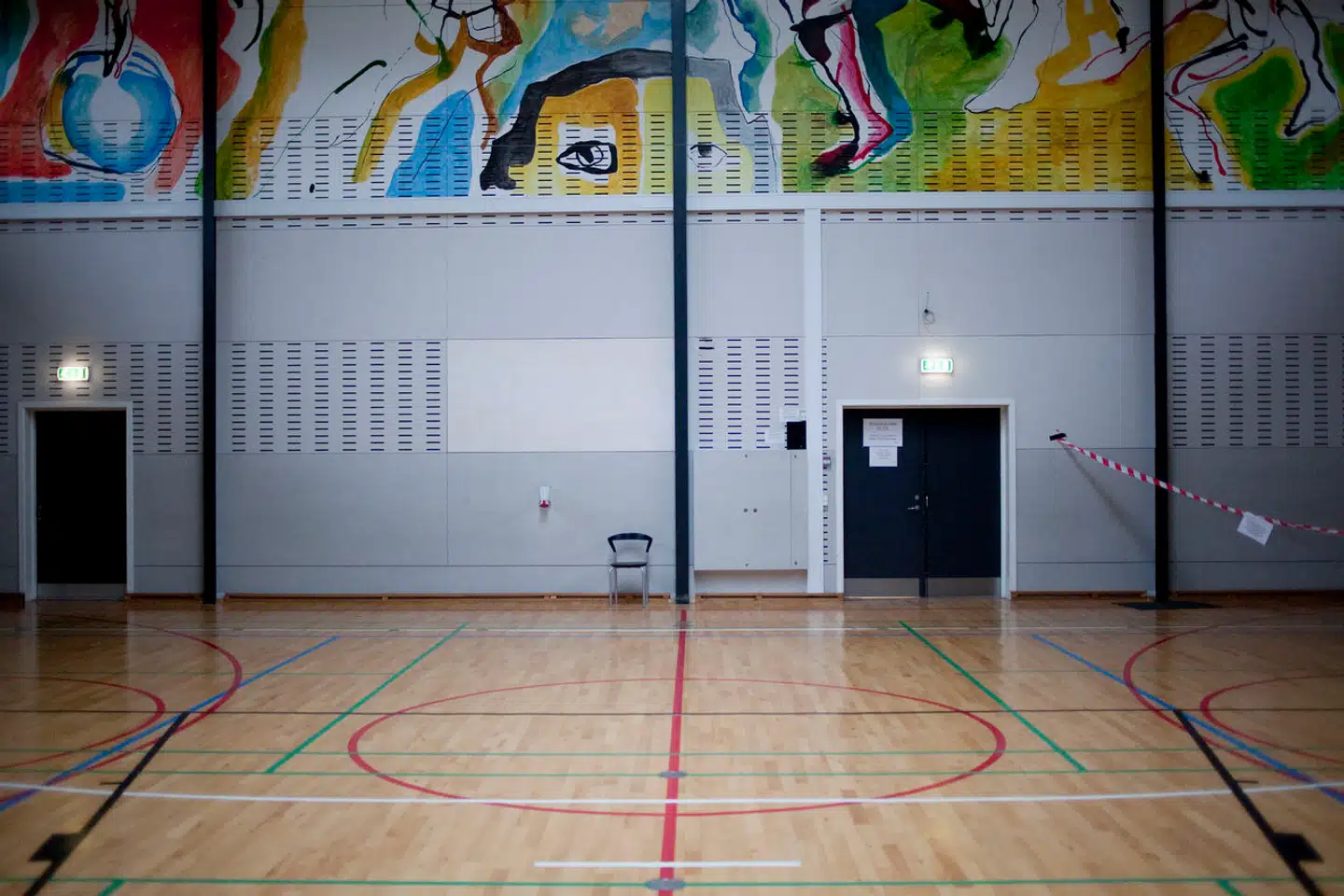 Syv ud af ti idrætsundervisere oplever i »nogen« eller »høj« grad udfordringer med, at eleverne skal i bad efter en idrætstime.