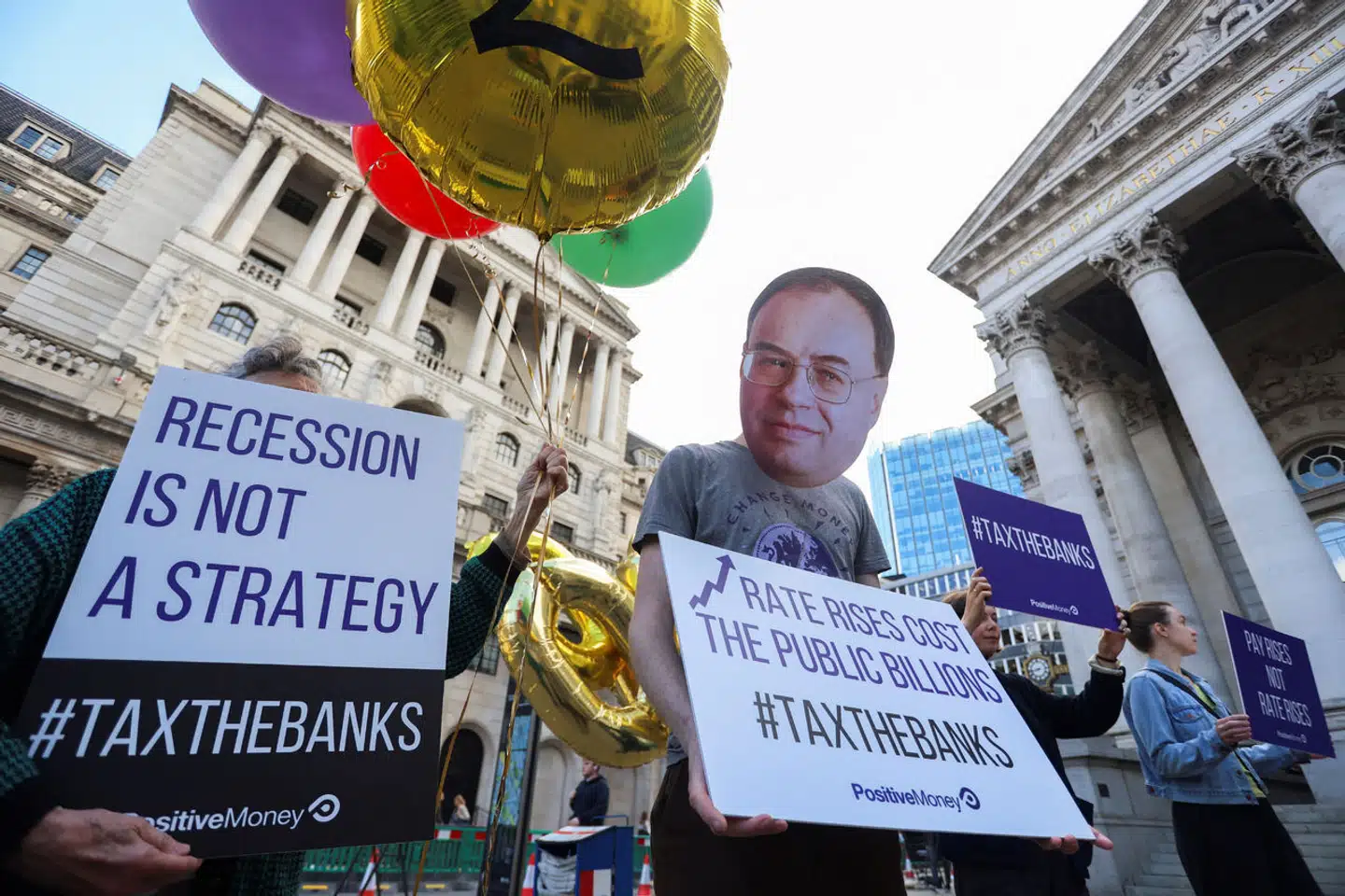 Bank of England under ledelse af Andrew Bailey har igen hævet renten og risikerer dermed at presse boligejere og økonomien ned i et hul.