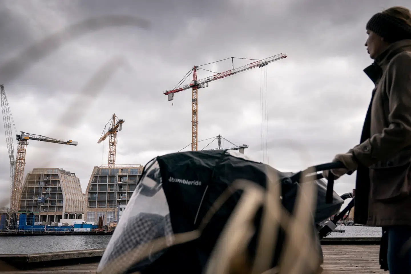 Papirøen på Christiansholm under opførelsen af det nye byggeri.