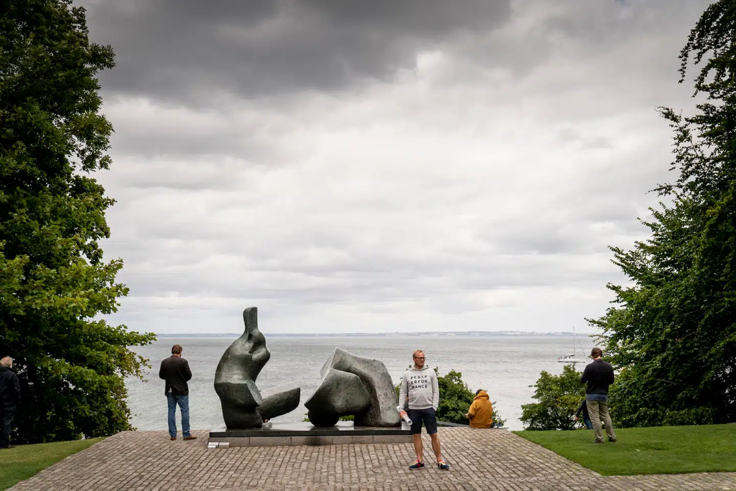 Når én dør lukkes, åbnes en anden. Det har landets museer kunnet konstatere efter at have gjort besøgstallene for juli op.