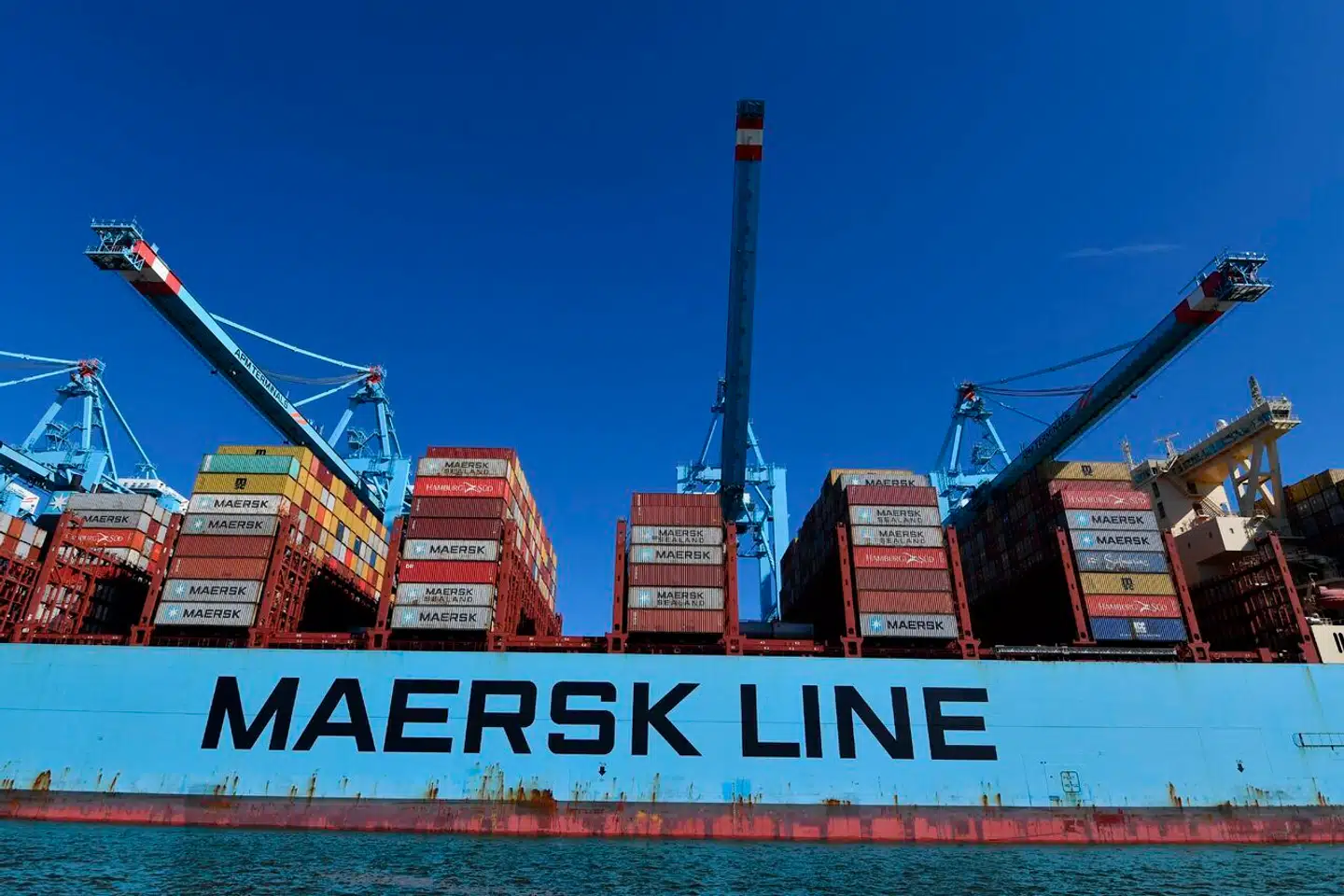 Mærsks halvårsregnskab viser, at deres overskud dykker på grund af faldende fragtrater (Foto: JOHN THYS / AFP/Ritzau Scanpix)