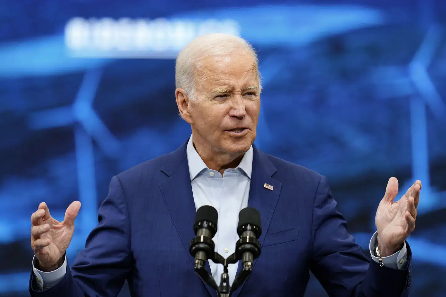 Joe Biden vil forsøge at bremse amerikanske investeringer i en række kinesiske sektorer. Ross D. Franklin/Ritzau Scanpix