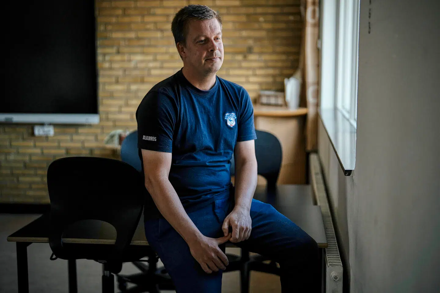 »Vi har et meget, meget stærkt uddannelsesniveau i Danmark. Men hvis vi giver afkald på at lære børn, hvad det vil sige at gå i skole og være en del af et forpligtende studiefællesskab, tror jeg, at det kan få konsekvenser,« siger skolelærer Morten Weise.