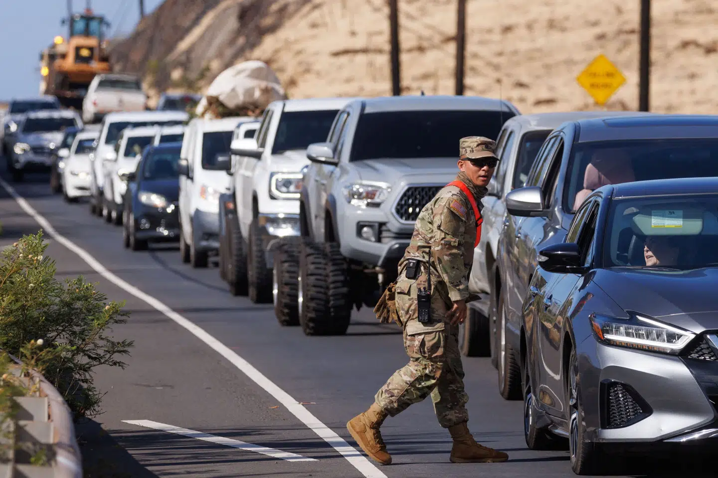 Indbyggere i Lahaina flygtede fredag fra byen. Men mindst 67 nåede ikke væk i live. Mike Blake/Reuters