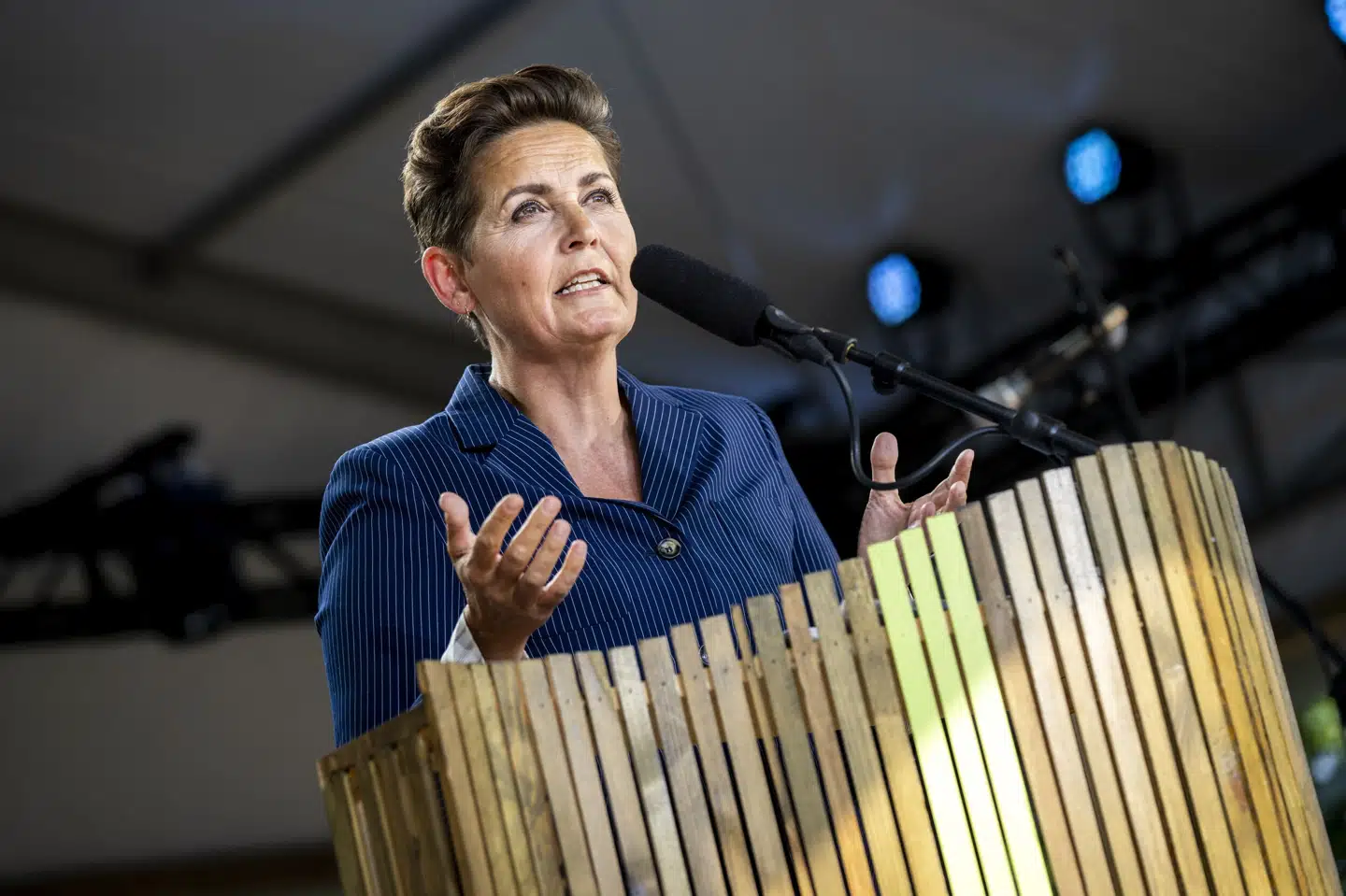 SF-formand Pia Olsen Dyhr mener, at regeringen er for fodslæbende med at få sørget for rent drikkevand. (Arkivfoto). Ida Marie Odgaard/Ritzau Scanpix