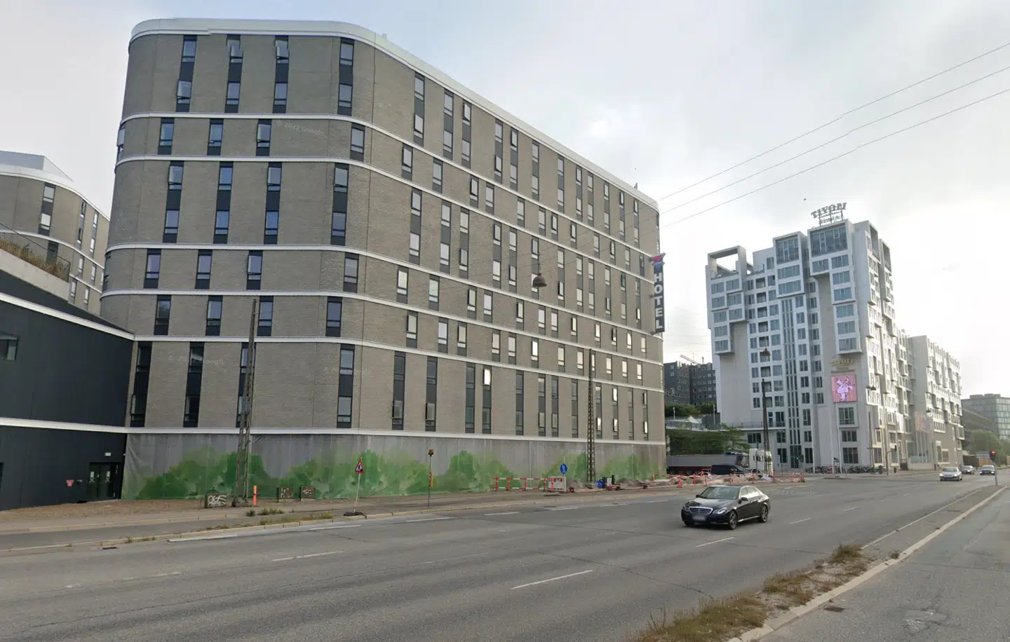 To sovende kvinder blev ifølge politiet befølt i deres hotelsenge om natten, mens de overnattede på Hotel Cabinn Copenhagen.