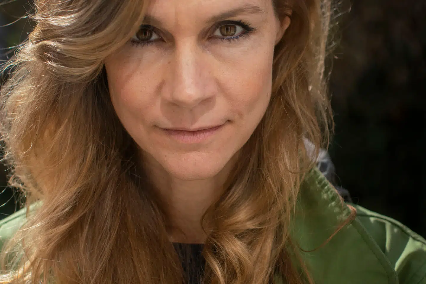 »Hver gang vi kører derfra, er vi nok lidt triste, men under den følelse gemmer sig en ny lyst til at huske at leve, lige nu,« fortæller Signe Molde-Amelung om sin svigerfar, der har Alzheimers sygdom.