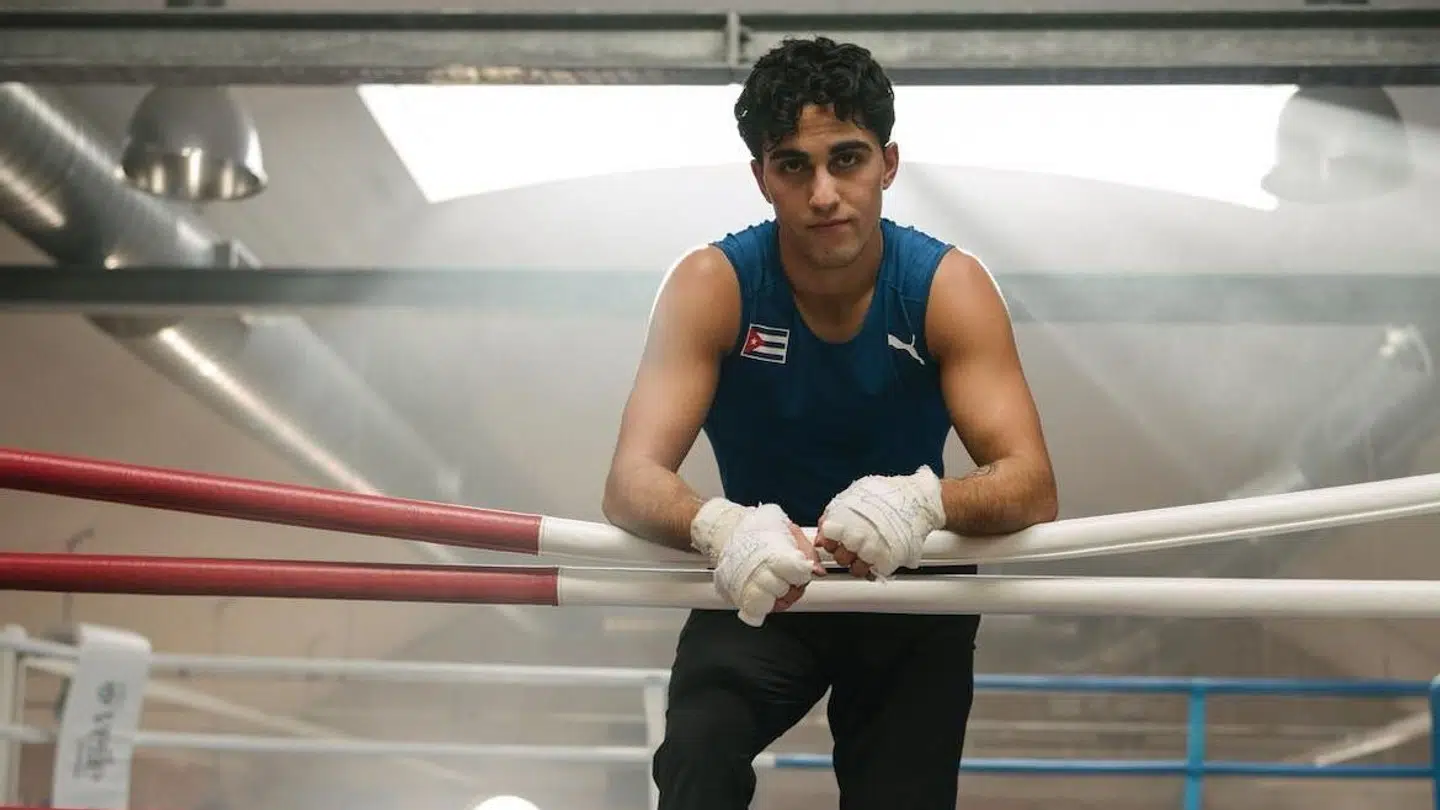 Der skal lige styr på garderoben, men ellers er bokseren klar til den store fest.